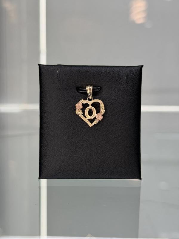14KT Gold Heart Letters A-Z with Flowers Delicate and Beautiful 14KT Gold Heart Letters A-Z with Flowers Delicate and Beautiful
