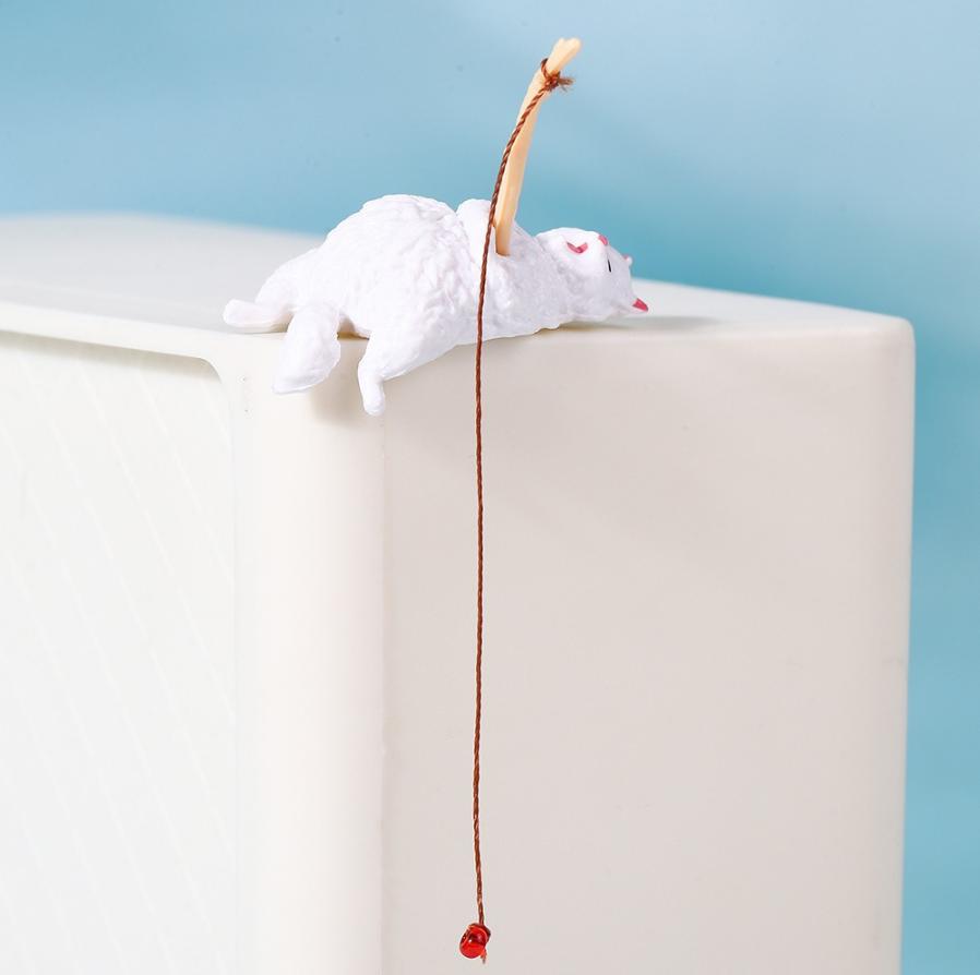 MUNBYN  Cute Mini Cat Fishing Desk Figurines Set, Resin Micro Landscape Ornaments for Office & Computer Desk Decor, Adorable Pet-Themed Desktop Accessories for Home or Workspace (5 PCS)