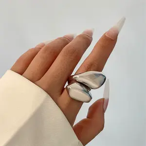 Women Contoure Sculpted Water Drop Ring – Adjustable Statement Jewelry Argie Noir