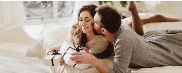 [New Deal] Small Makeup Bag Travel Train Case with Mirror and Light Mini Travel Make up Train Case Cosmetic Organizer Adjustable Brightness Toiletry Bag Portable Artist Storage