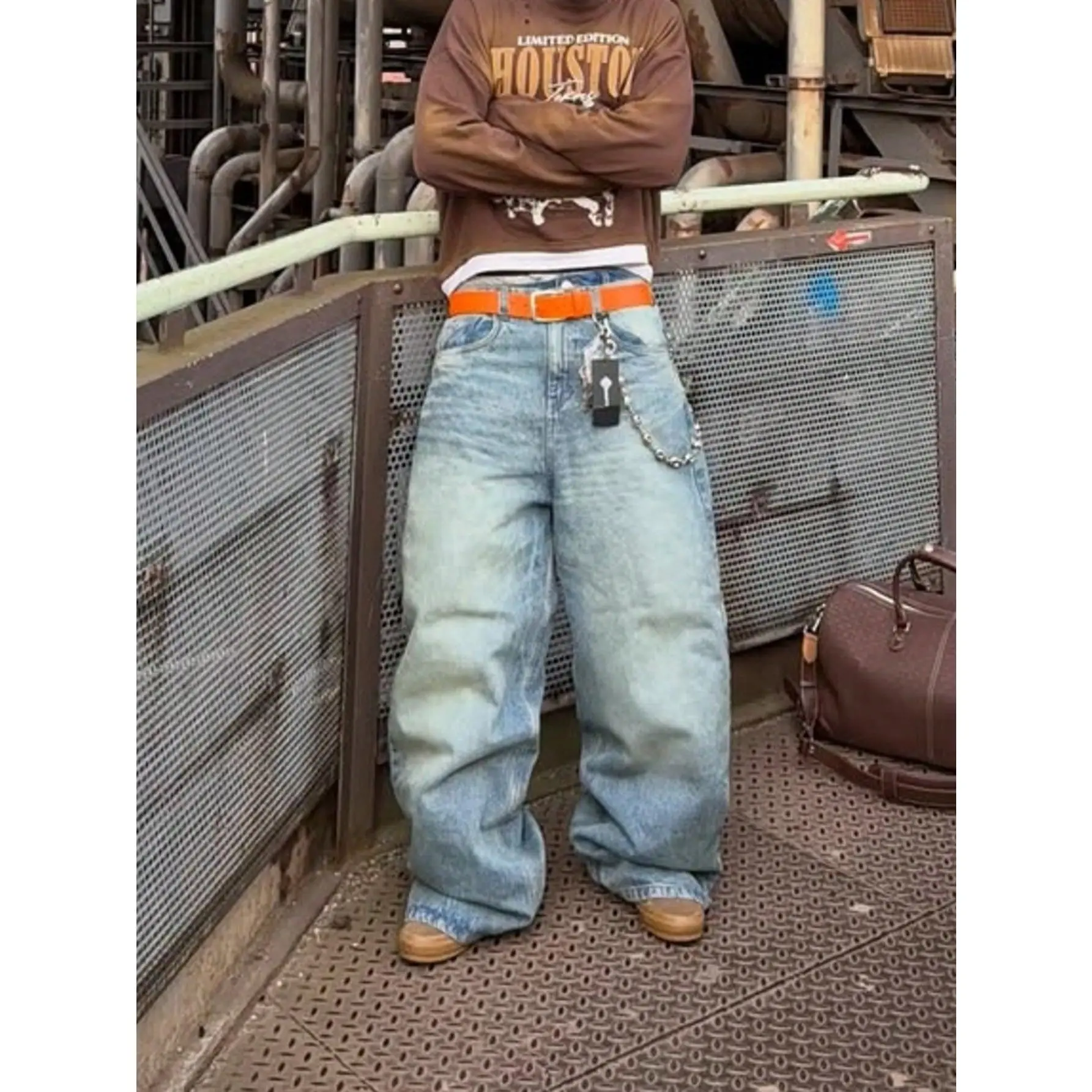 Men's Light Blue Washed Vintage Loose Straight Leg Jeans Summer Streetwear Outfits