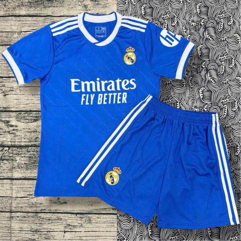High-quality Real Madrid football kit for the 2025/26 season - New design - Real Madrid home and away jerseys for professional matches in 2025.