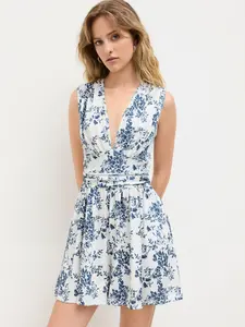 Cider [2 colors, size 0-10] V-neck Floral Ruched Mini Dress