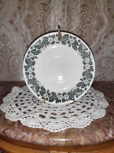 Vintage Royal China Underglaze "Old English Green" 6" Saucer Plate, Kitchen & Tableware Dinnerware Accessory