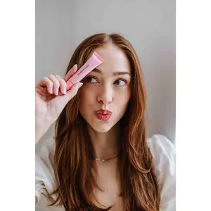 Chic Lip Retreat Moisture Nourishing