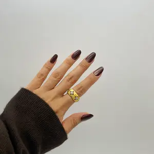 ZARIAH's CAT-EYE Siamese