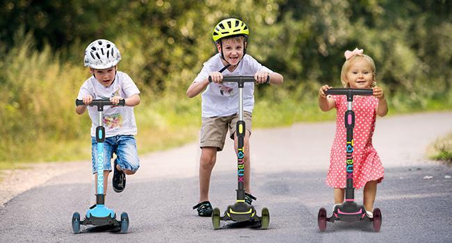 Kids Scooter for Ages 3-12 with Multi-Gear Handlebar Adjustment, Light Up Wheels, Lean-To-Steer Design & Widen Anti-Slip Deck