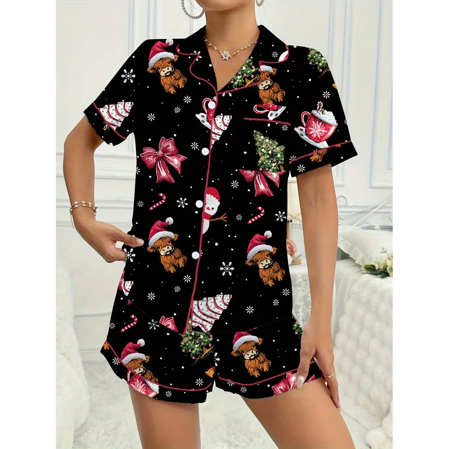 Highland Cow Christmas Women's Bow Tree Candy Snowflake Chocolate Polka Dot Black Pajama Set: Short-Sleeve Collared Top and Elastic Waist Shorts, 2-Piece Comfortable Four Seasons Casual Loungewear