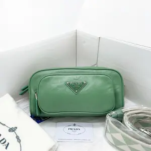 Pre-owned PRADA Leather Shoulder Bags 7.8'' R3149 Shoulder Bag C211227863 0307 T2 Betsy