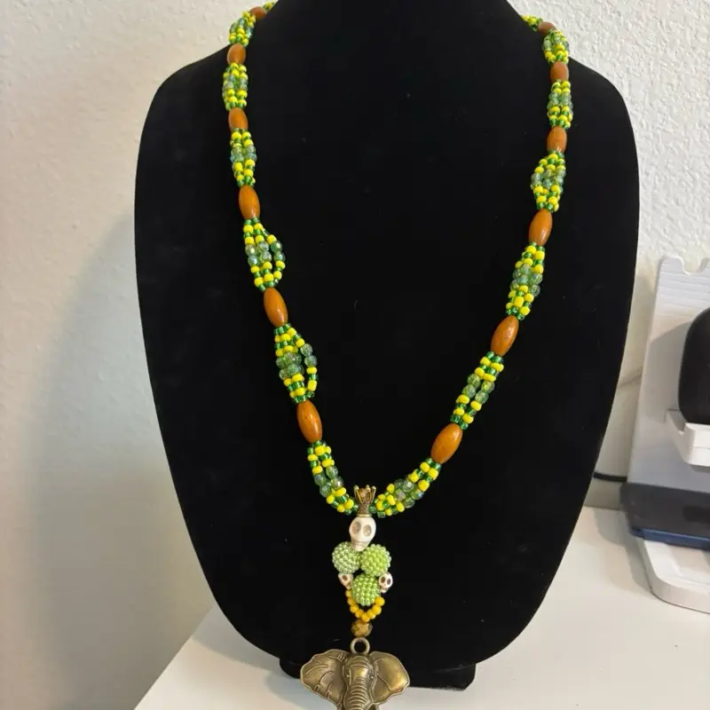 Iñafá of Orula (Orunmila). Orula necklace.