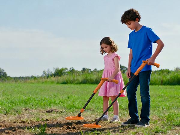 【Best Gift】2 off-Syvio Children's Metal Detector, Adjustable 27.5”-37.8” Metal Detector for Kids with Intuitive LCD Display, Lightweight Kids Metal Detectors with 6” Search Coil for Exploration Hiking, Gift for Boys & Girls