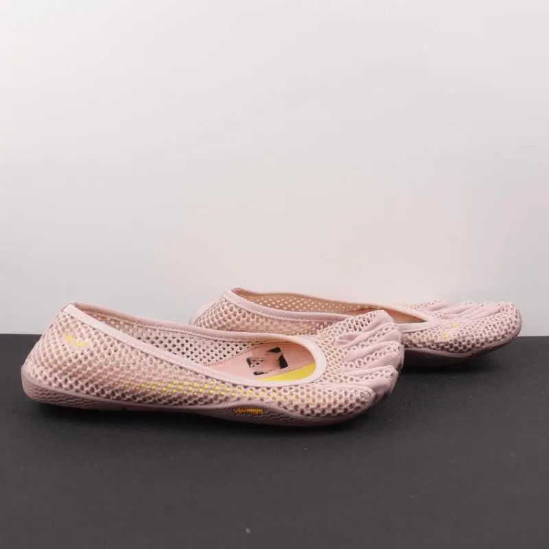 Women's 5-Finger Barefoot Training & Gym Shoes, Flexible Anti-Slip Sole, Light Mesh, for Pilates & Daily Wear Nonslip Gym Trainers