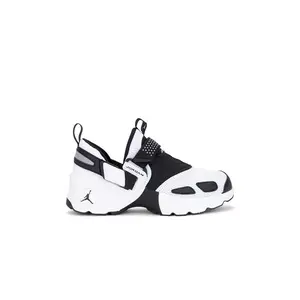 Jordan Trunner LX Sneaker in White, Black & Reflective Silver