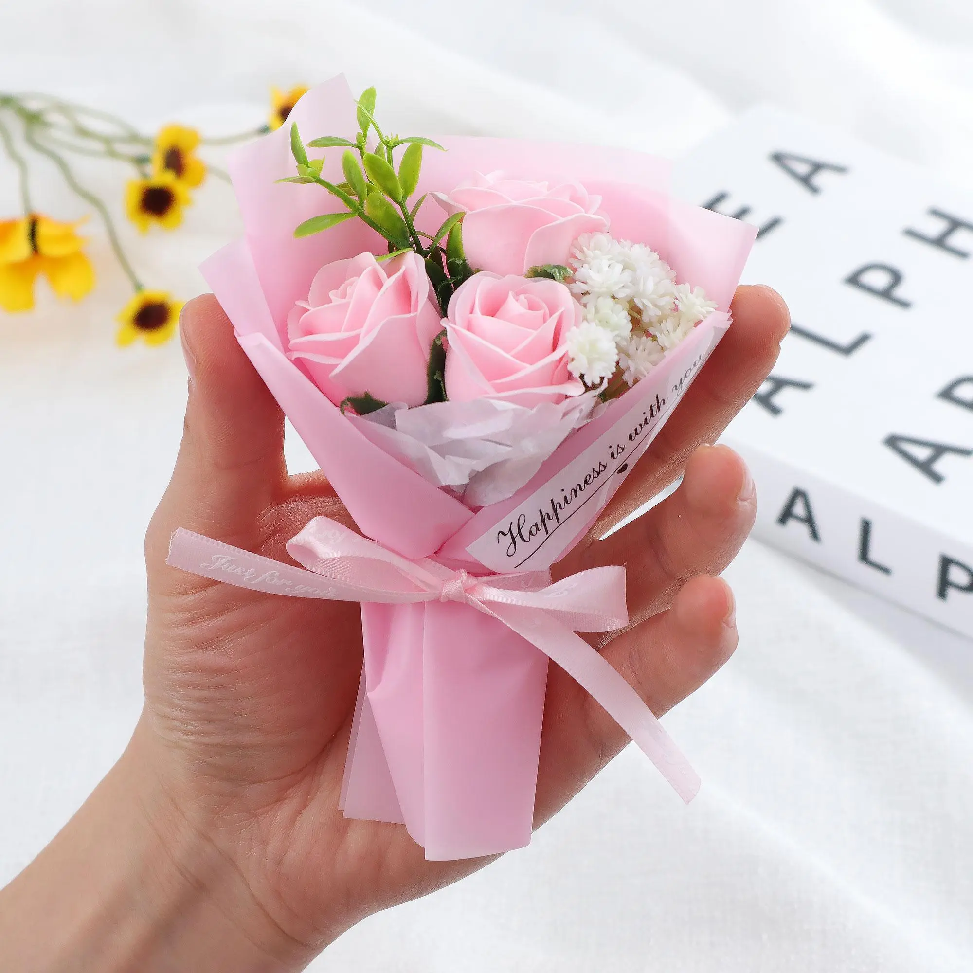 Mini Artificial Rose Bouquet, 1 Set Creative DIY Spring Faux Flower Decorations without Vase, Fake Rose Flowers for Home Decor, Decorative Faux Flower, Romantic Gift, Artificial Roses Bouquet, Flower Arrangements, Faux Floral Decor