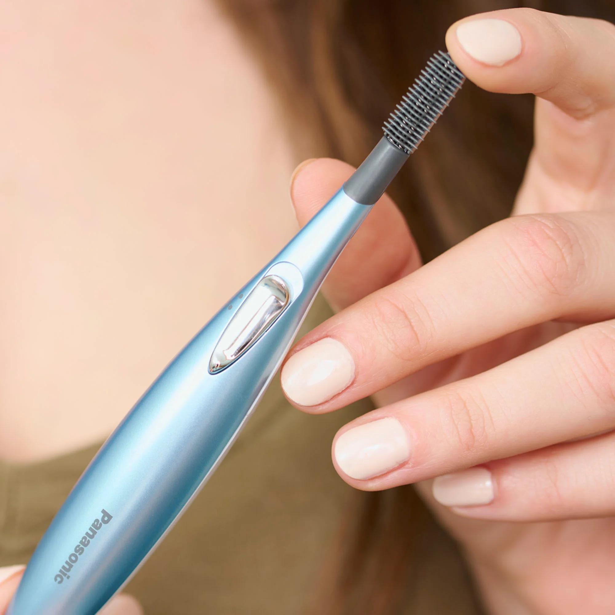 Panasonic Heated Eyelash Curler Comb, Gently Heat Lashes to Lift and Curl with No Pinching, Use with or without Mascara