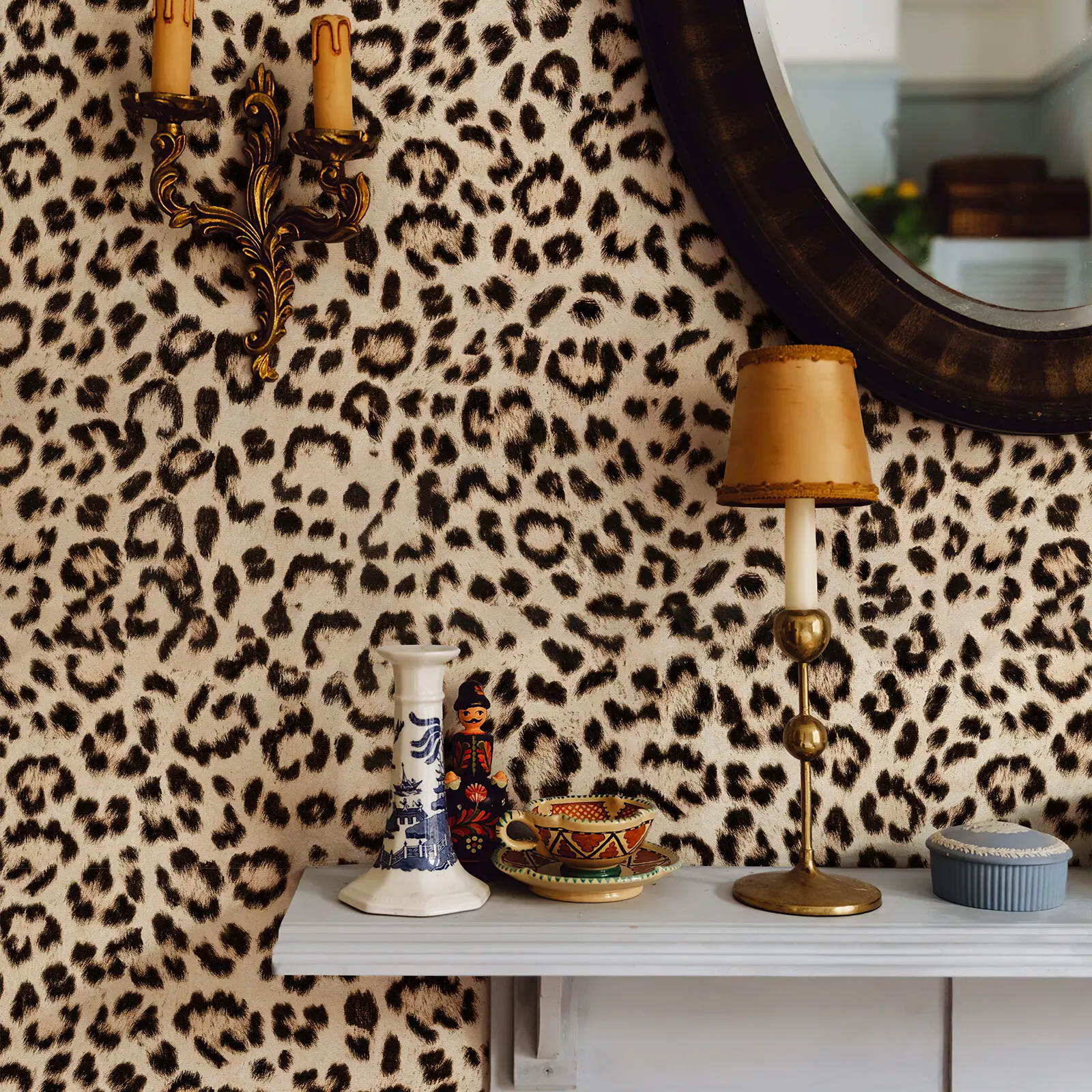 JiffDiff Leopard Print Peel and Stick Wallpaper Waterproof Removable Self Adhesive Textured Wall Paper Yellow Funky Cheetah Contact Paper for Bedroom and Bathroom 480"X17.3"(57.6 sq. ft)