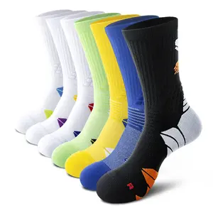 5 Pairs Men's Basketball Socks  Mid-Calf & Crew Length  Pure Cotton  Deodorant  Sweat-Absorbent  Breathable  Professional Athletic Socks for Teens & Running  Anti-Wear  Shock-Absorbent  Non-Slip All-Season