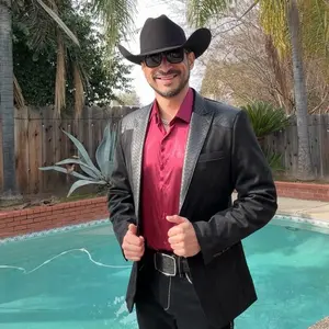 El Patrón Sacó Vaquero de Gamuza