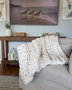 Hampton Knit Throw Pattern – Jumbo Yarn Blanket, Beginner-Friendly, Modern Home Decor