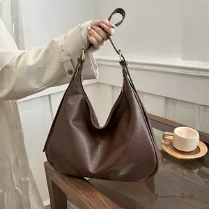 Women's Solid Color PU Leather Crossbody Shoulder Bag Large Capacity Casual Fashion Handbag for Daily Commuting Shopping