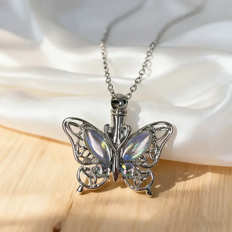 Silver Butterfly Design Pet Cremation Urn Necklace, Unisex Commemorative Jewelry Keepsake Pendant with Secure Chamber, 18-in Adjustable Chain, 25mm x 20mm Memorial Gift for Dog & Cat Loss