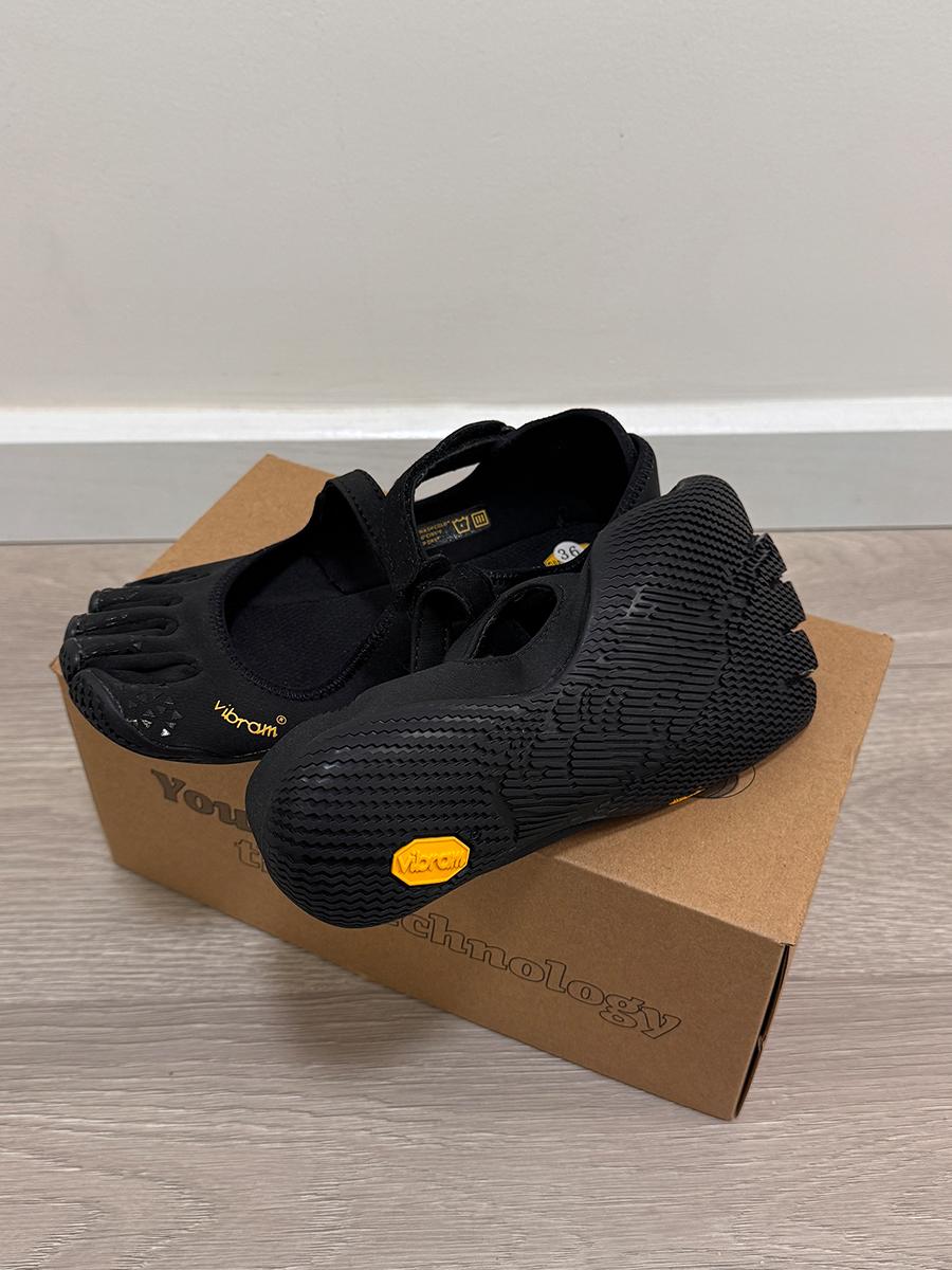 Classic FiveFingers Ballet Flats | Split-Toe Design, Breathable Barefoot Comfort | Ideal for Dance, Yoga, Pilates & Indoor Sports non-slip lightweight breathable comfortable fashion Zumba Shoes