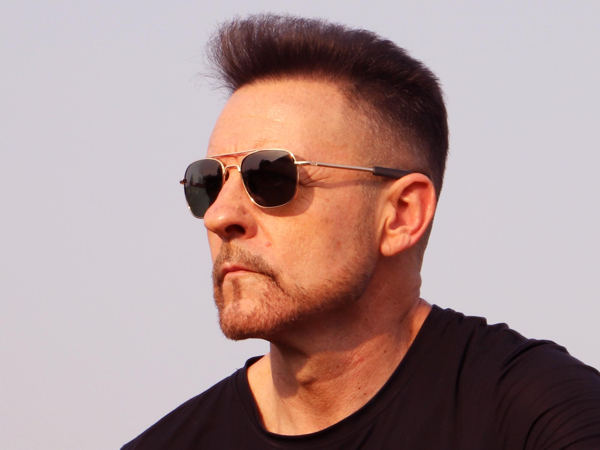 SUNGAIT Men's Military Polarized Aviator Sunglasses UV400 Protection Unisex HD Lens Bayonet Temples for Outdoor Activities