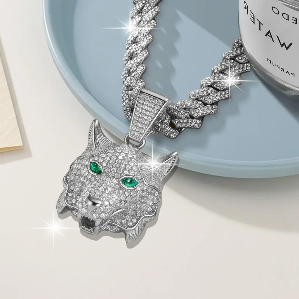 Vintage Wolf Head Cuban Link Chain Necklace Classic Street Hip Hop Jewelry Minimalist Wolf Head Pendant Design Versatile Daily Outfit Party Accessory Fashion Neck Decoration for Men Women