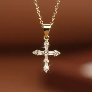Light Luxury High-End Cross Necklace Zirconium Stone Decorative Clavicle Chain Daily Layering/Neck Ornament That Stands Out for Special Occasions Christmas Eve Ceremonial Gift V16