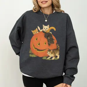 ChicCotton Vintage 90s Cat Halloween Sweatshirt, Retro Cute Cats Fall Vibes Crewneck, Vintage Jack-o-lantern Long Sleeve Pullover, Autumn Cat Sweater