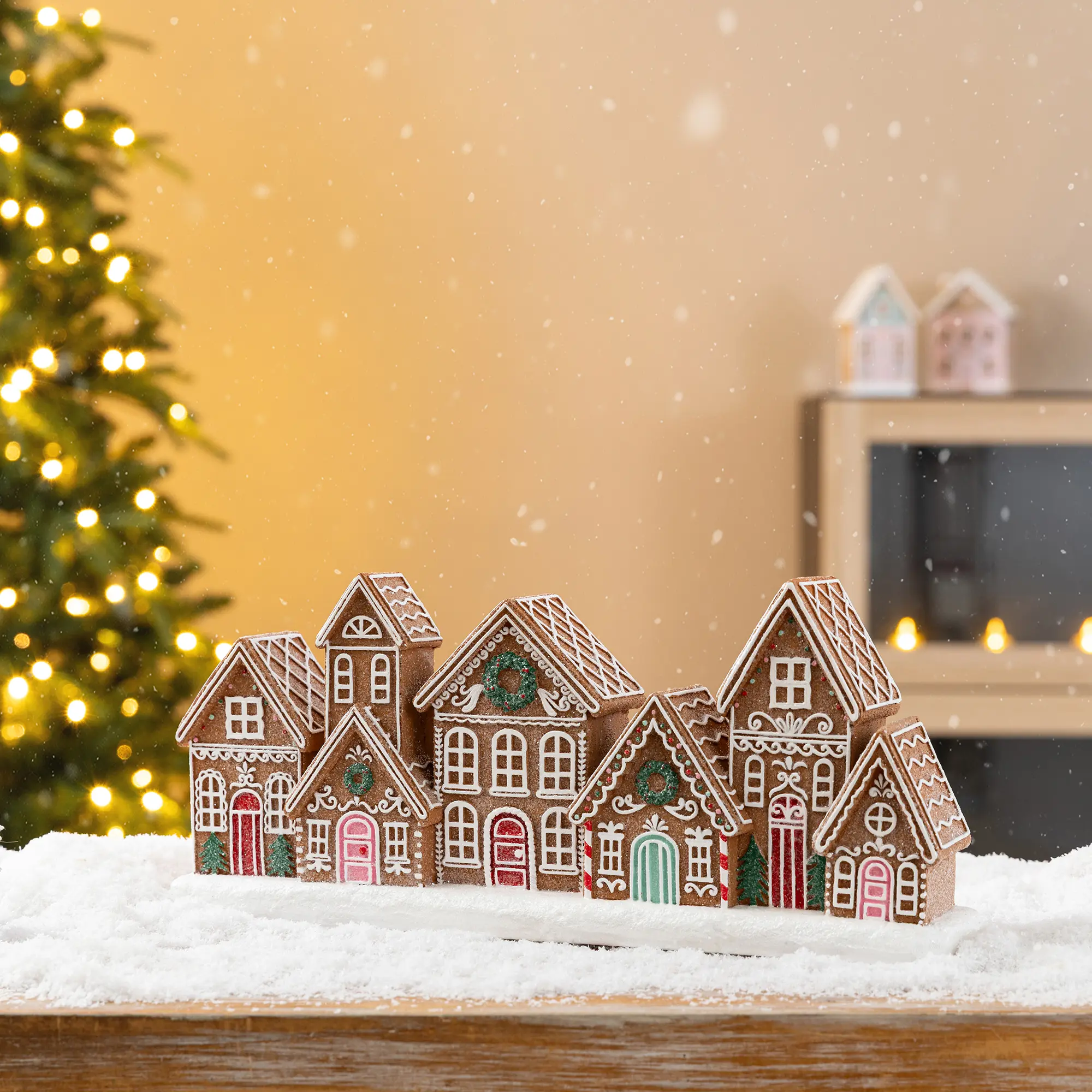 Glitzhome 13.5-inch Irregular Hand-Painted Colorful Resin Gingerbread House Ornament Set, Christmas Decor for Home Holiday Table Display