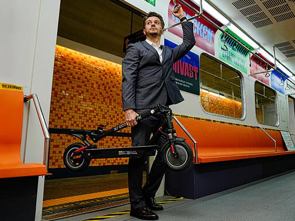 【New Year Sale】 Electric Scooter, 21MPH Max Speed, 500W Powerful Motor, 25-30 Miles Long Range,  36V13Ah Battery Portable Folding Commuting E-Scooter with App Control Dual Braking System App Control Scooteres