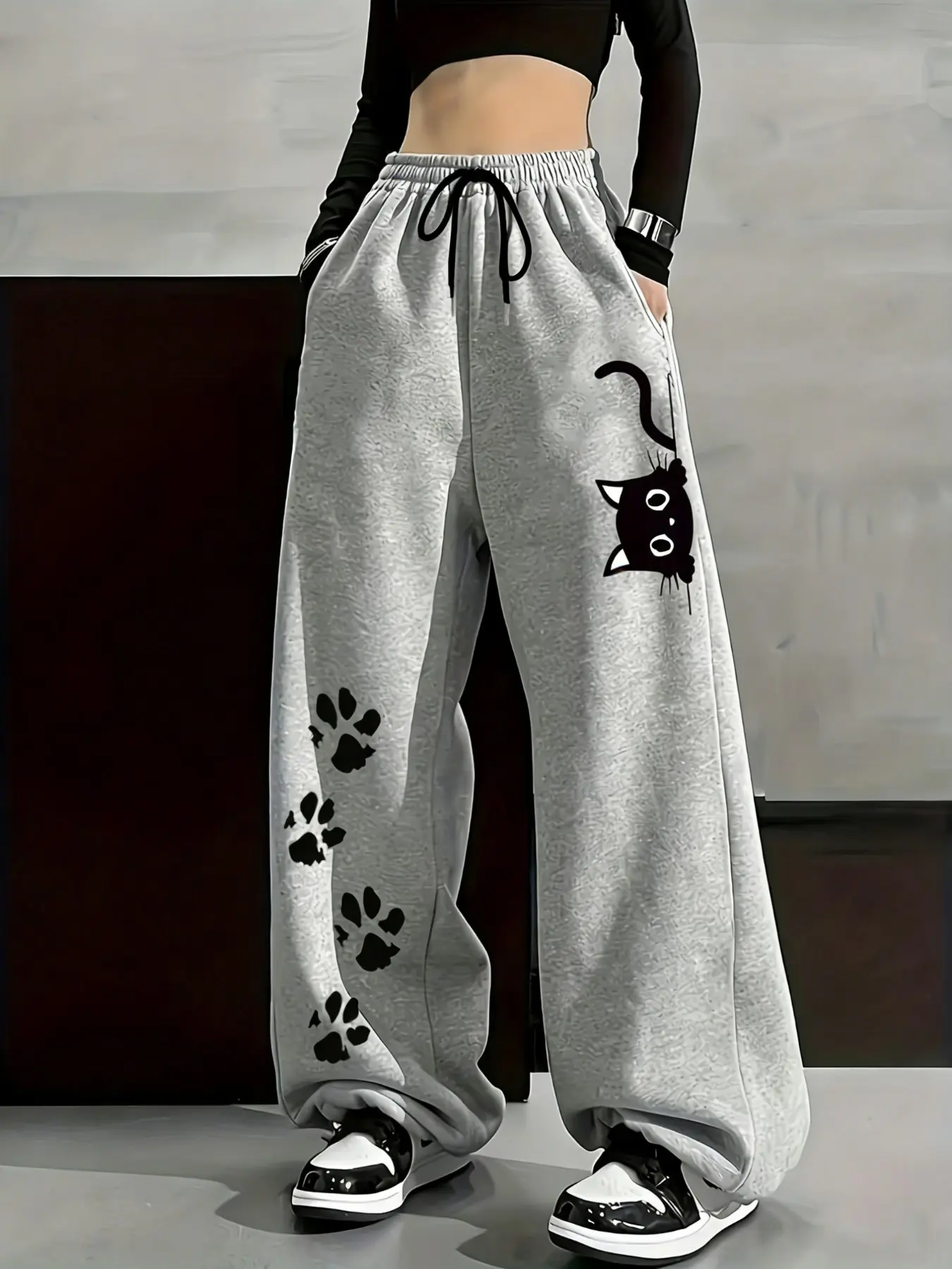 Kawaii Black Cat & Paw Print Lightweight Soft Breathable Drawstring Wide Leg Sweatpants, Y2K Aesthetic Baggy, Oversized Streetwear Pants for Teen Girls, Comfy Loungewear Trousers for Daily Wear/Street Style, Pet Pattern Loose Fit Joggers