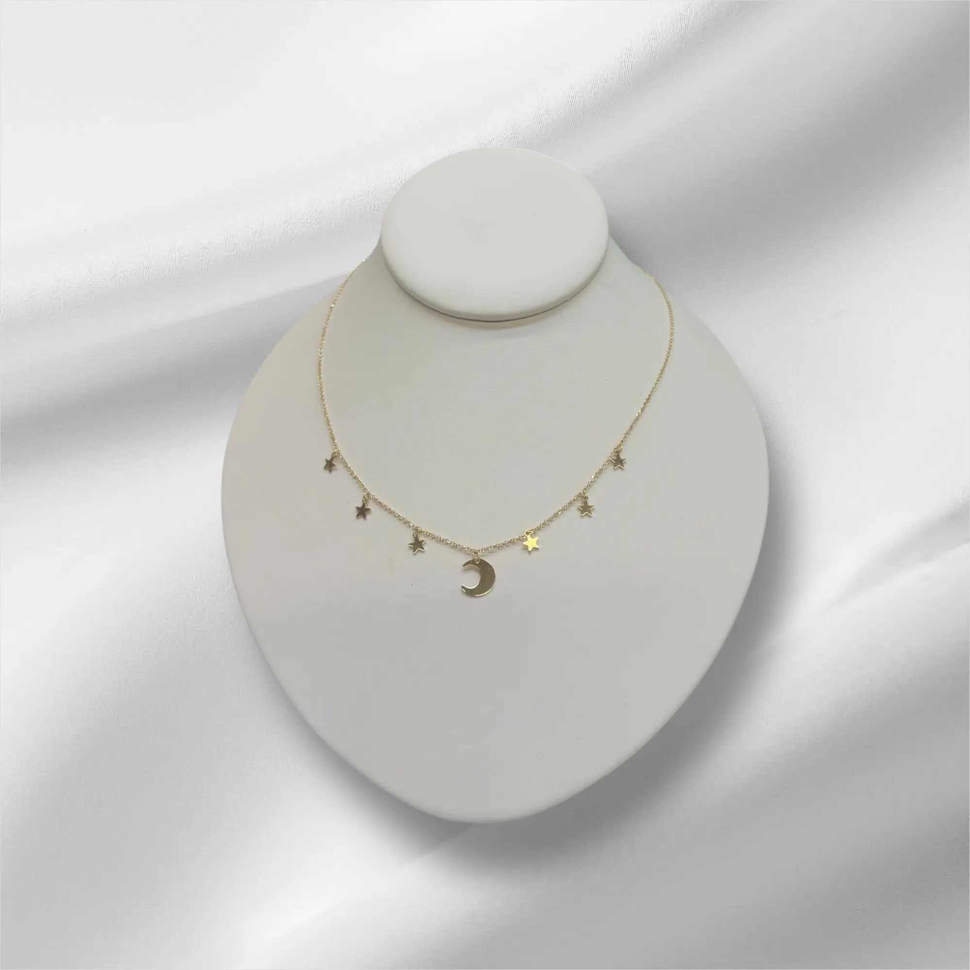 Gargantia luna y estrellas or 14k