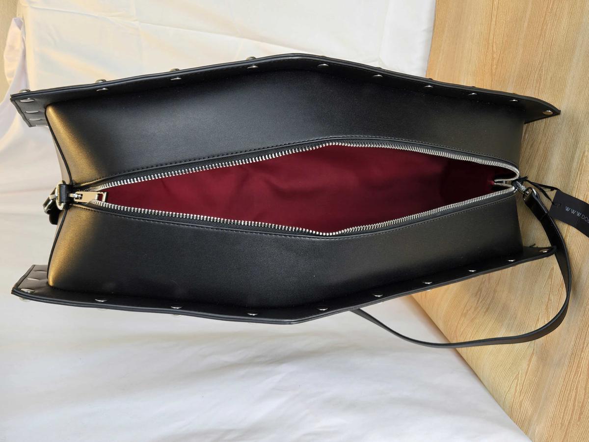 Item: BLACK, ONE SIZE