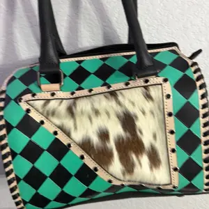 Medium checkers speedy purse 11 inches