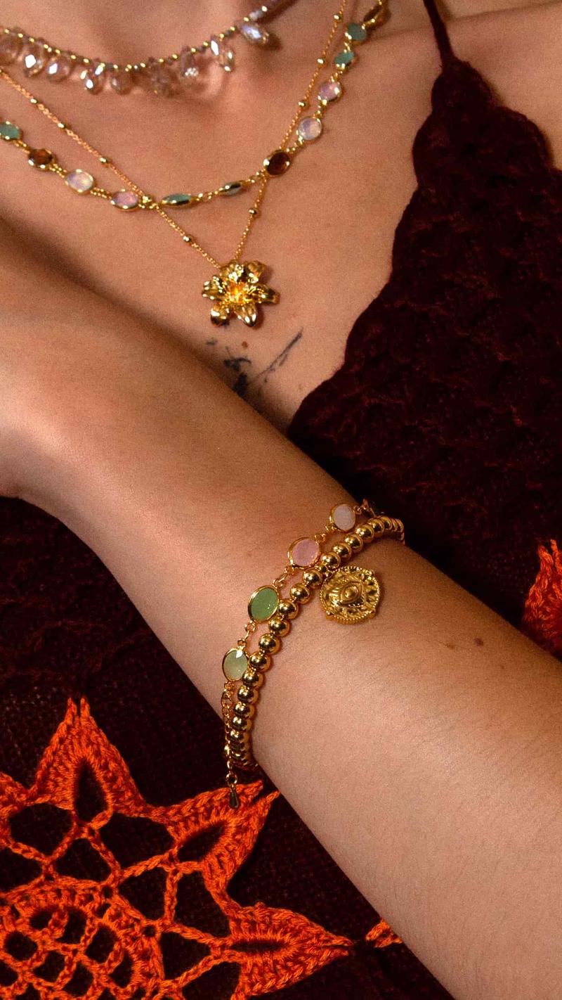 en route Whimsical Romance Stone Necklace, Elegant Morandi-inspired Jewelry, Versatile Everyday Piece for Casual Outfits, Layering or Set Styling