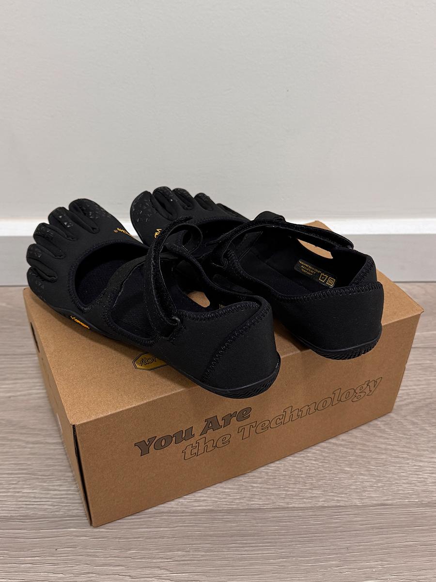 Classic FiveFingers Ballet Flats | Split-Toe Design, Breathable Barefoot Comfort | Ideal for Dance, Yoga, Pilates & Indoor Sports non-slip lightweight breathable comfortable fashion Zumba Shoes
