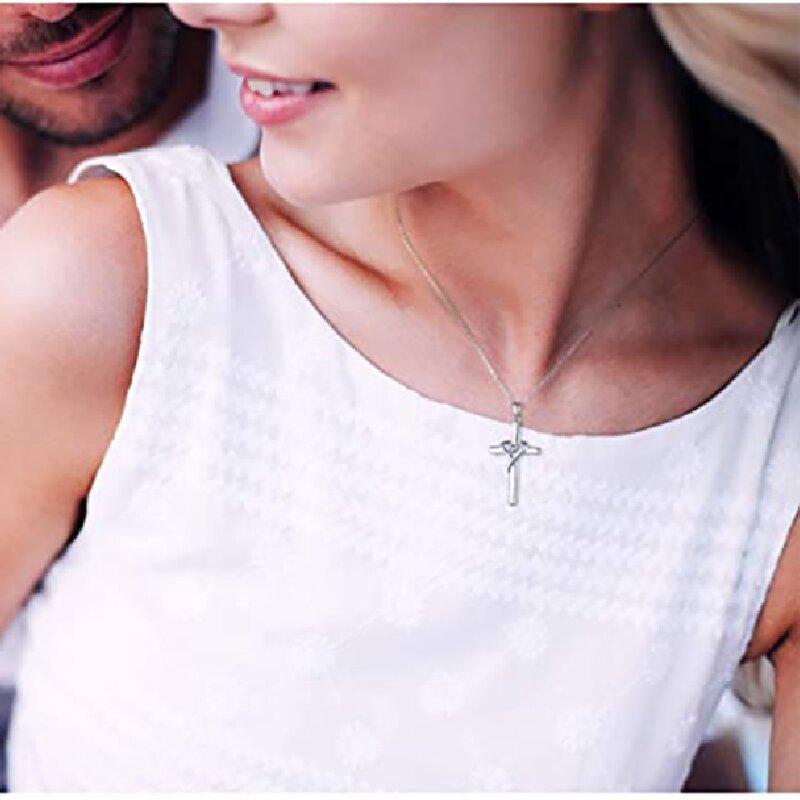 Women's Creative Cross Heart Zirconia Pendant Jewelry Women Birthday Anniversary Pendant Necklace Jewelry Party Wedding Gift Synthetic Zirconia Classic Cross Pendant Necklace