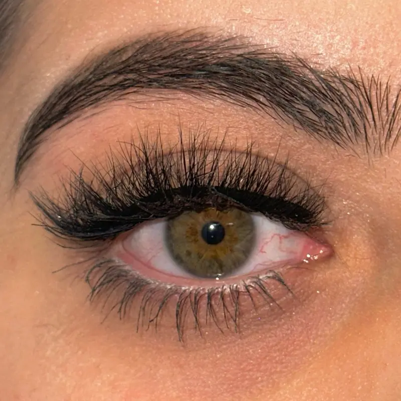 “ Payday Flutters” Eyelash Strips - Lightweight Cat-Eye Lashes for Natural Glam Comfortable All-Day Wear Glasses-Friendly Fluffy Flirty Hairs