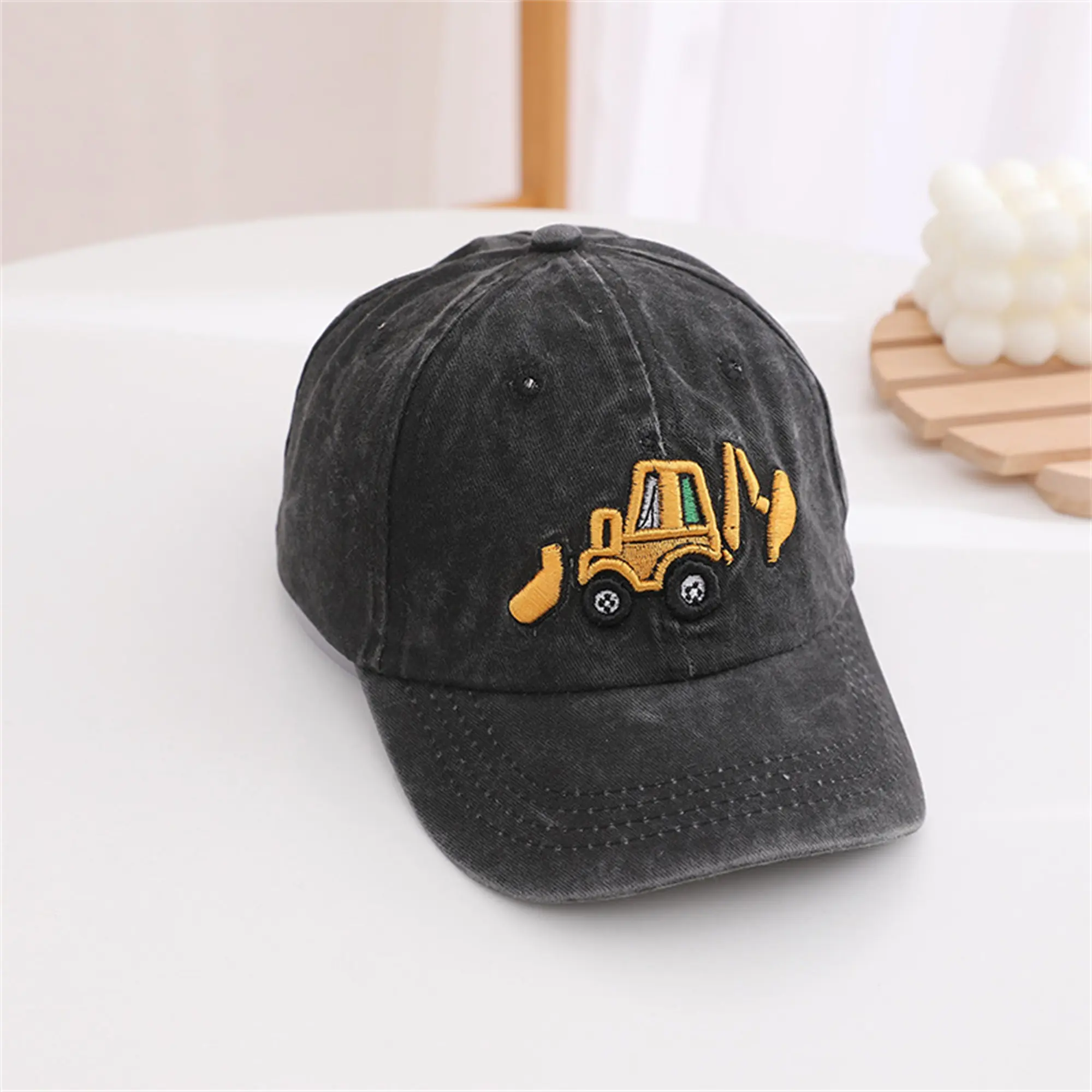 [Goose goose] Toddler Washed Cotton Baseball Hat with Excavator Embroidery - Adjustable Retro Style for Boys & Girls, Birthday Gift, Cotton Snapback, Embroidered Caps, Adjustable Snap, Baseball Cap, Retro Look, Snapback Cap