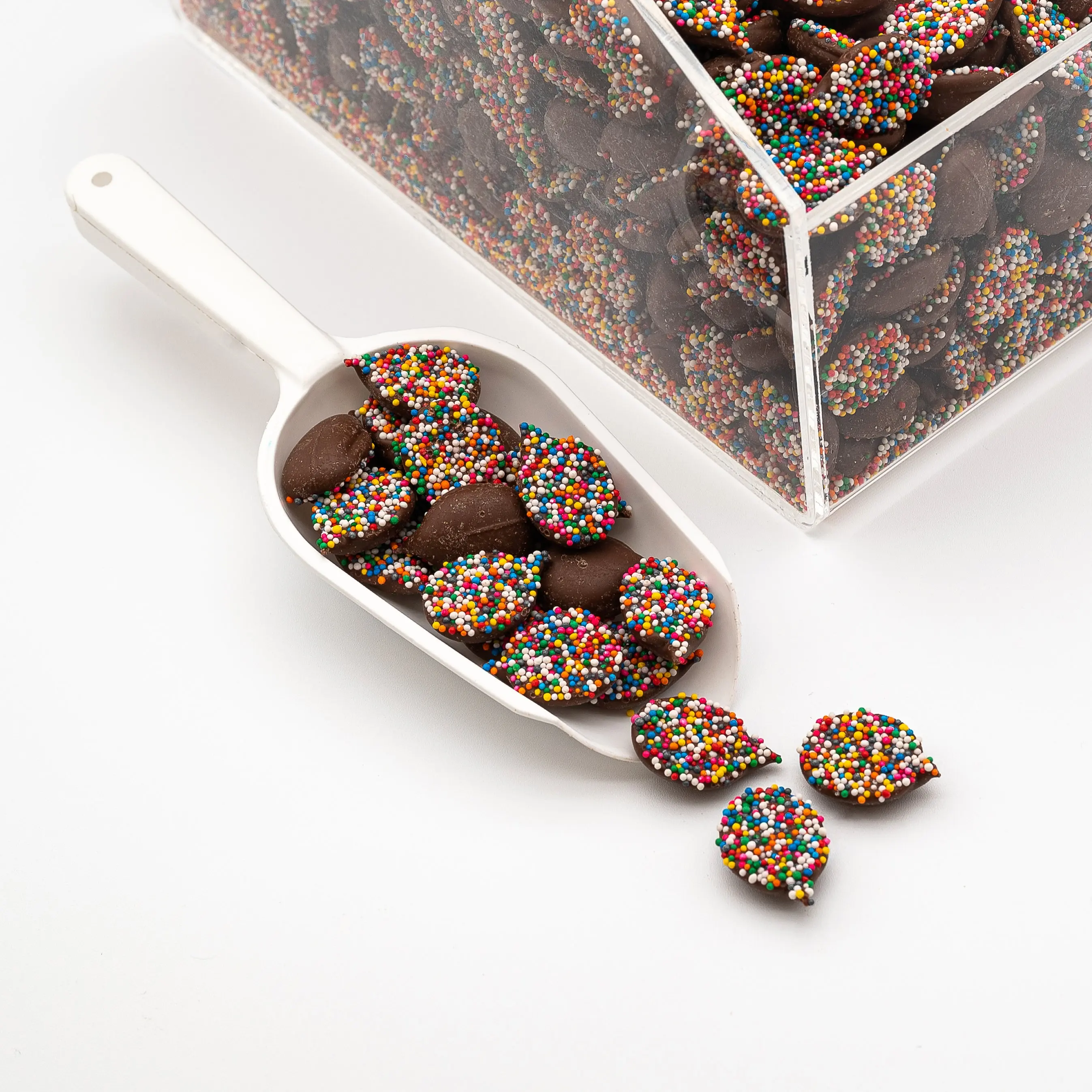 Milk Chocolate Nonpareils - Creamy Milk Chocolate Bites with Colorful Sprinkles - 4 oz & 8 oz & 1 lb Chocolate Bags Snack Bonbon