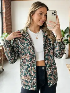 Women's Casual Camouflage Hooded Jacket - Lightweight Zip-Up Spring/Fall Outerwear with Adjustable Hood, Machine-Washable Regular Fit for Everyday Casual Outings