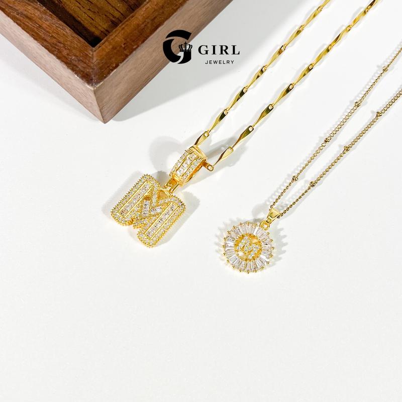 GGIRL Letter Necklace 18k Gold Plated Bling Dainty Necklaces Trendy Chunky Necklace Personalized Round Circle Pendant Zirconia Letters Name Crystal for Women 26 Alphabet Necklace Fashion Jewelry Gift for Holiday Haul Christmas Birthdays Anniversaries