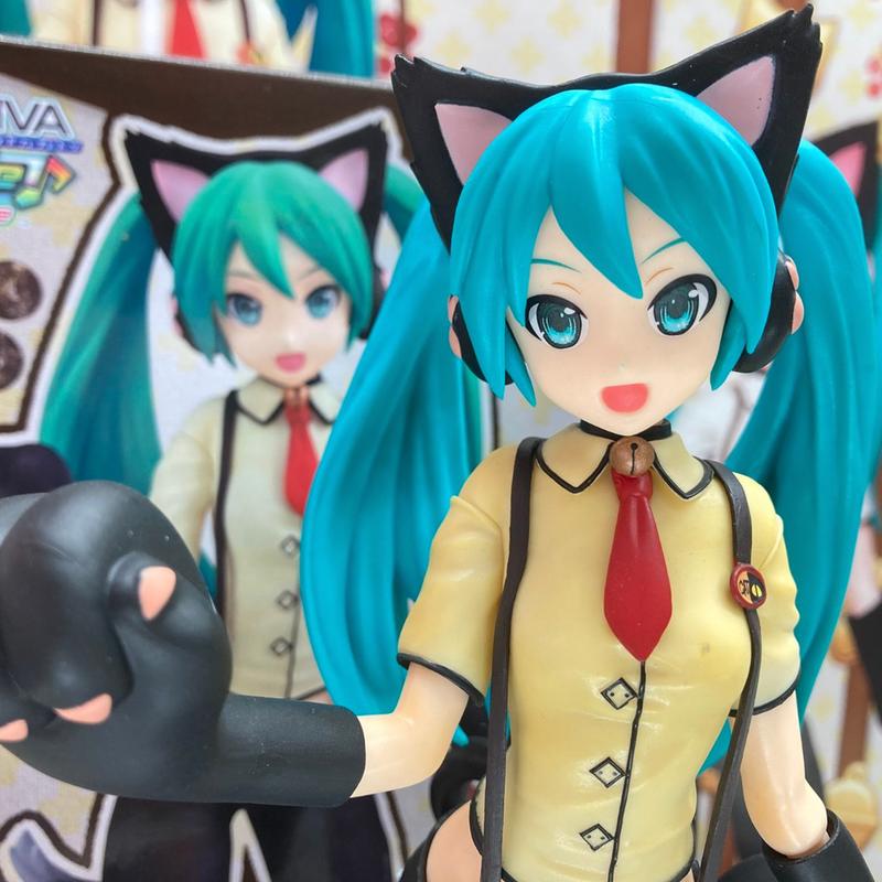 23cm SPM Series Hatsune Miku Project DIVA Kitty Cat Nyanko Girl Collectible Figurine Official PVC Anime Figure Table Ornament Fan Collection Holiday & Birthday Gifts