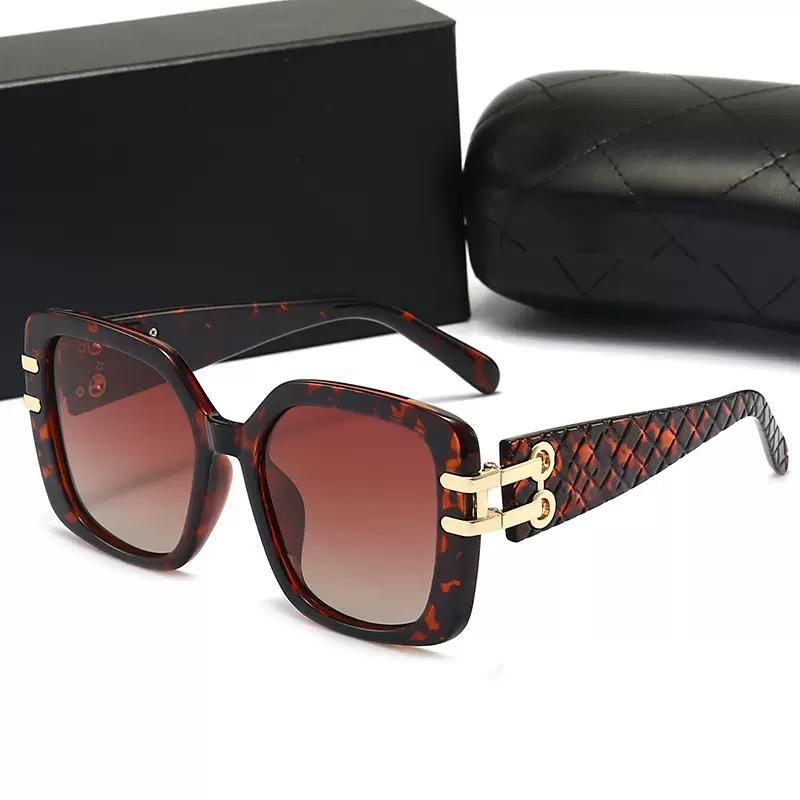 New Men and Women's fashionable square sunglassed