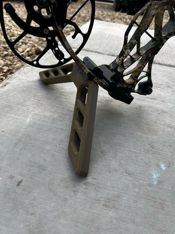 Bow Buddy Kickstand – Clip-On Stand for Compound Bows – Add to cart Buy now – Heavy-Duty Print | Fits Most Limbs | Keeps Your Bow Off the Ground