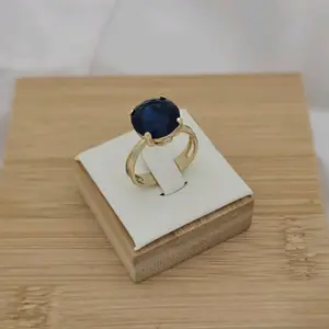 anillo 842 gold plated color azul oscuro