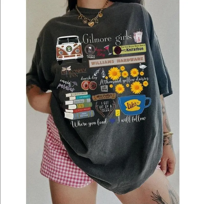 Gilmore Girls Vintage Stars Hollow Comfort Colors/Gildan T-Shirt, Crew Neck, Classic Fit, Machine Washable - Comfort