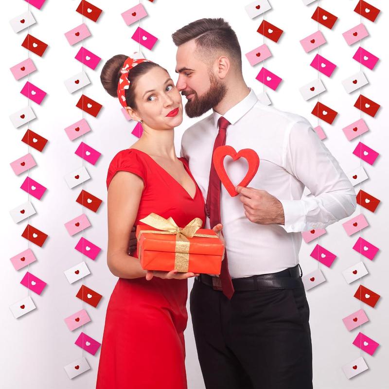 Valentine's Day Decoration Heart Envelope Garland Love Letter Banner Felt Heart Garland Banner Hanging Heart Decorations Rustic Farmhouse Hanging Decor for Wedding Anniversary Gothic Bridal Shower Party Fireplace Mantle Wall Door Room Bedroom Home Decor